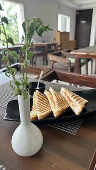 the white oak corbett spa and resort