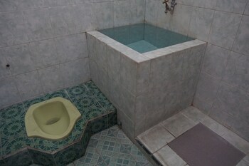 spot on 92665 yoko kost syariah