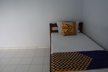 spot on 92665 yoko kost syariah