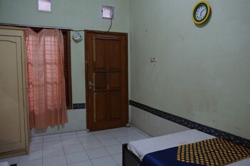 spot on 92665 yoko kost syariah