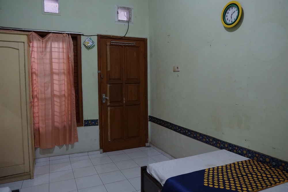 spot on 92665 yoko kost syariah