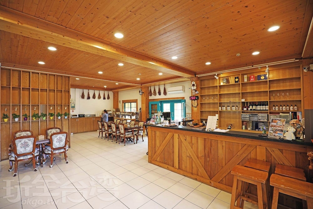 baili manor cing jing