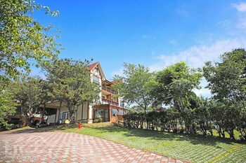baili manor cing jing