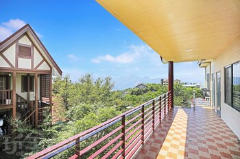 baili manor cing jing