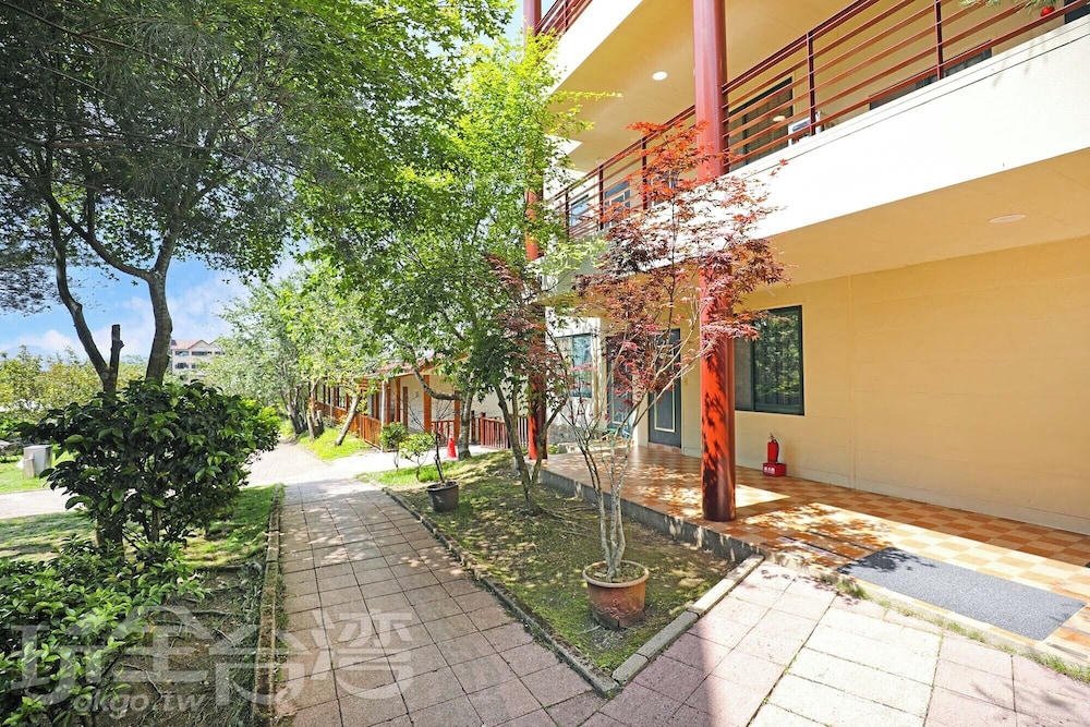 baili manor cing jing