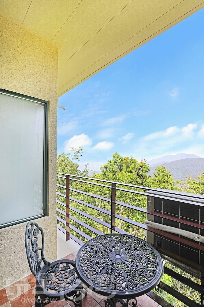 baili manor cing jing