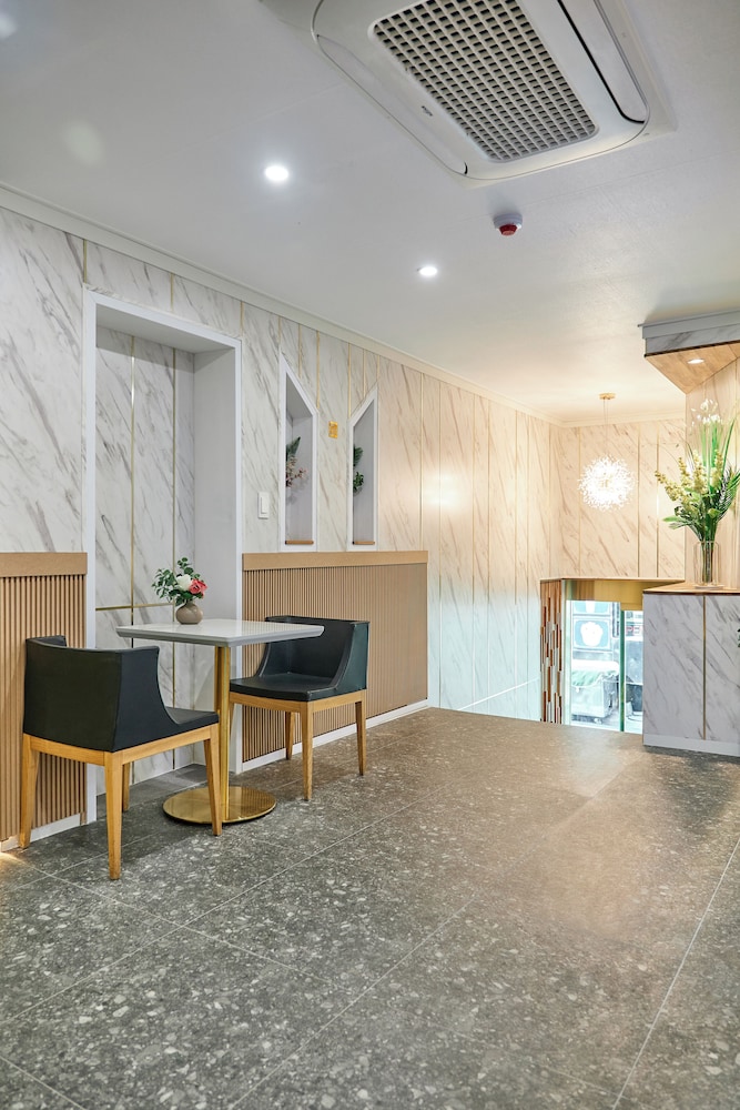 hotel chloe