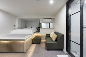 hotel chloe