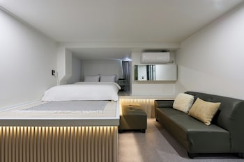 hotel chloe
