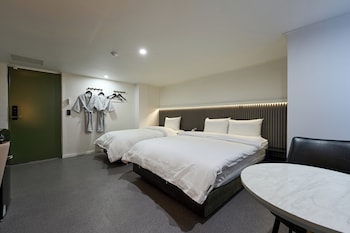 hotel chloe