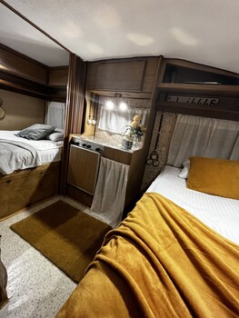 urban van glamping riga