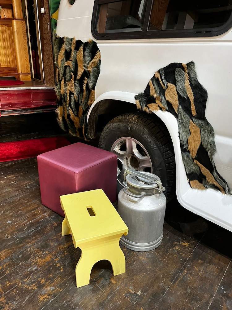 urban van glamping riga