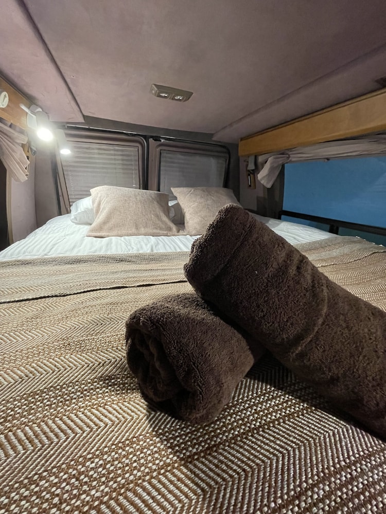 urban van glamping riga