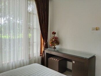 twin guest house grand wisata