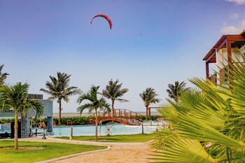 oiti beach resort tutoia