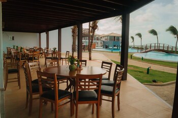 oiti beach resort tutoia