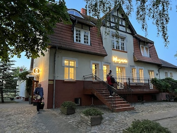 mleczarnia hotel restauracja