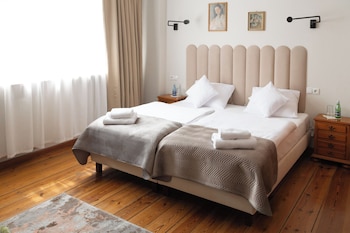 mleczarnia hotel restauracja