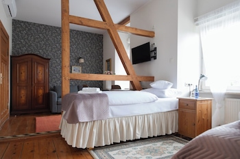 mleczarnia hotel restauracja