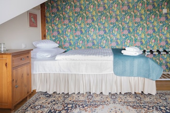 mleczarnia hotel restauracja