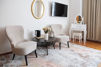 mleczarnia hotel restauracja