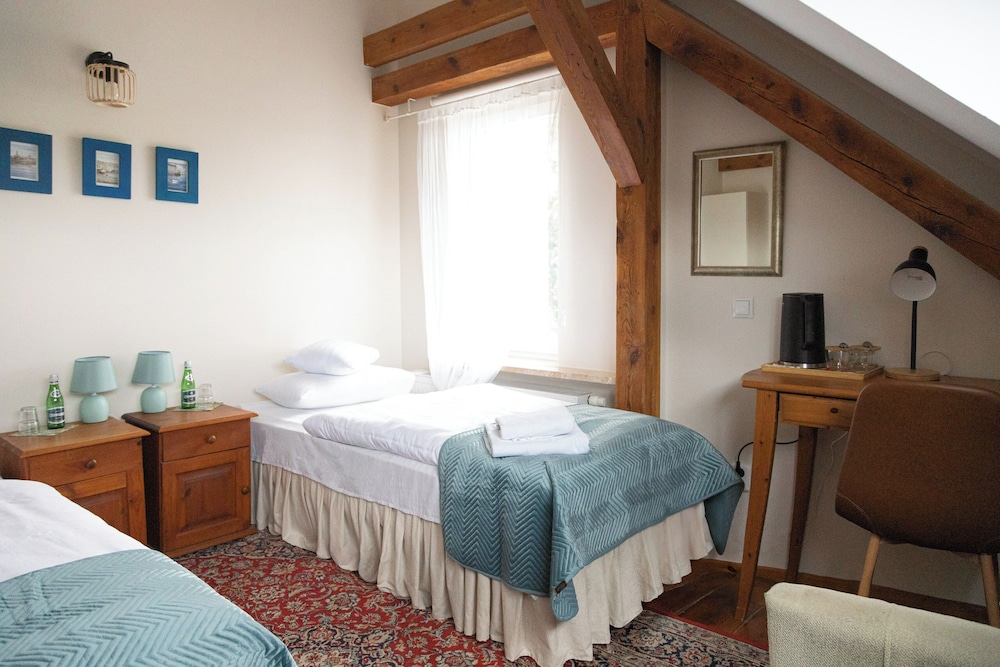 mleczarnia hotel restauracja