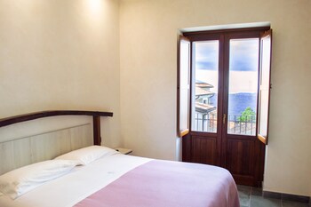palazzo iaquinta rooms and restaurant