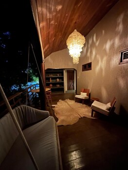 villa pantai boutique hotel atins