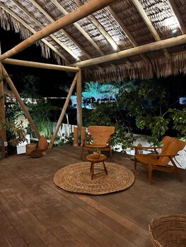 villa pantai boutique hotel atins