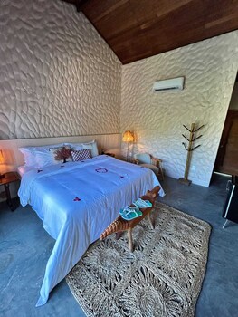 villa pantai boutique hotel atins