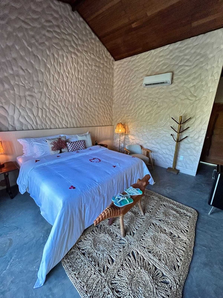 villa pantai boutique hotel atins