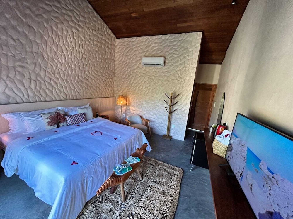 villa pantai boutique hotel atins