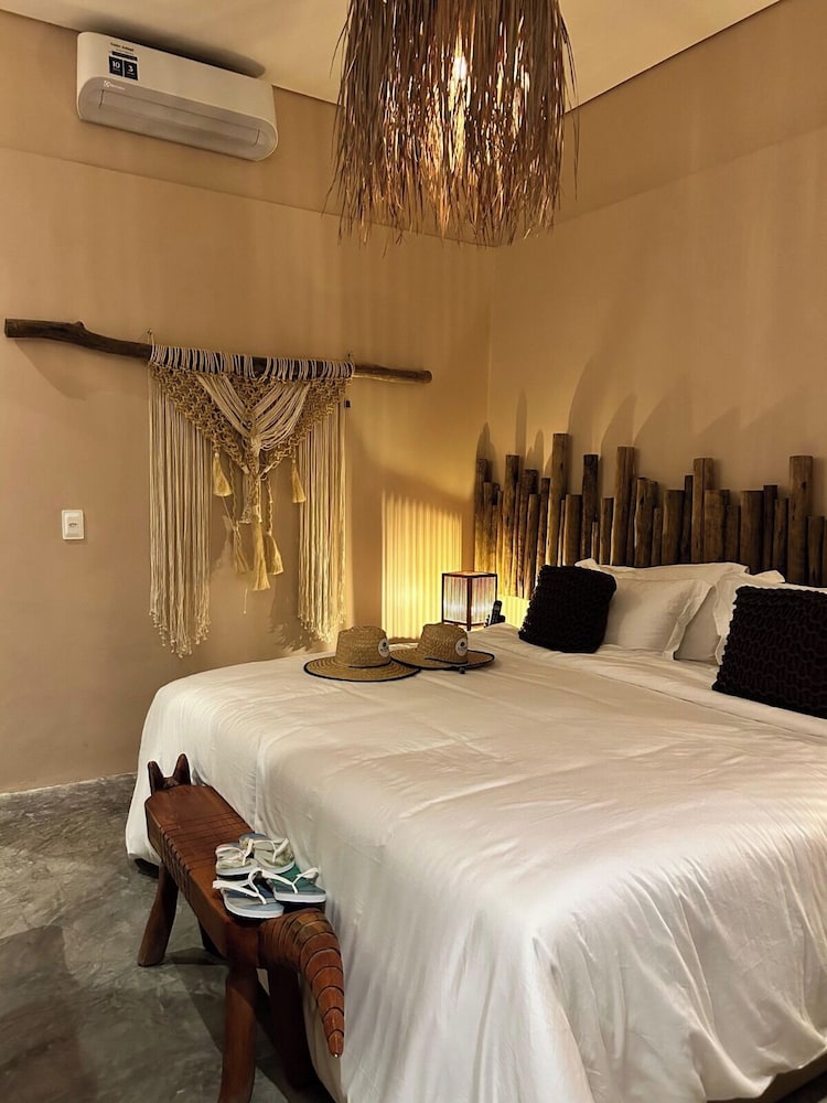 villa pantai boutique hotel atins