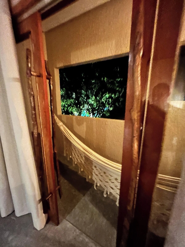 villa pantai boutique hotel atins