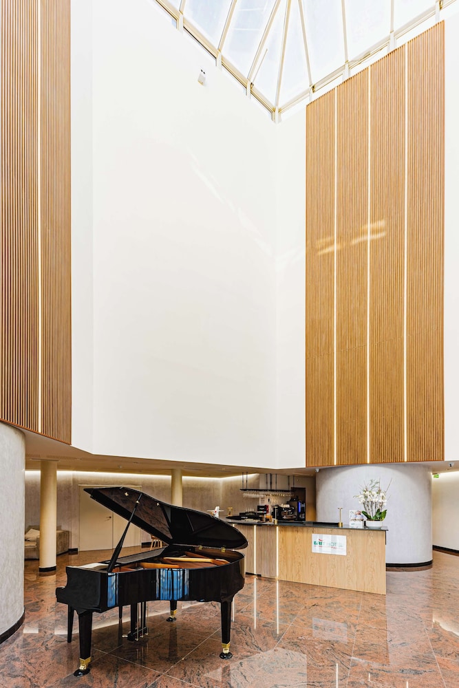 brit hotel privilege paris rosny sous bois