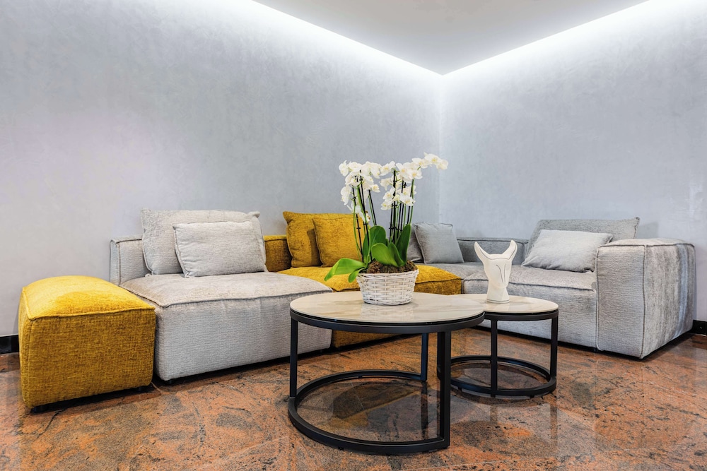 brit hotel privilege paris rosny sous bois