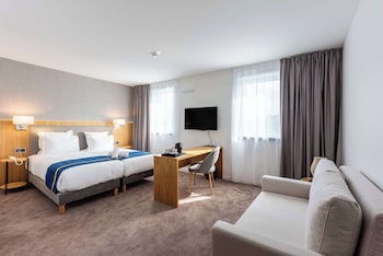 brit hotel privilege paris rosny sous bois