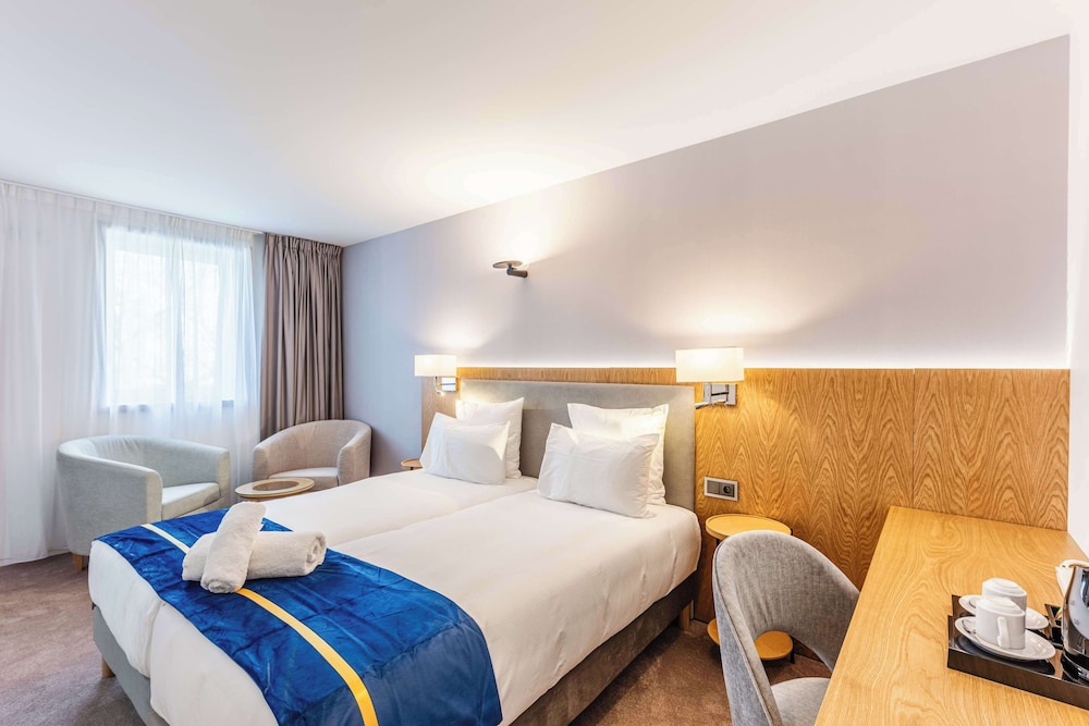 brit hotel privilege paris rosny sous bois