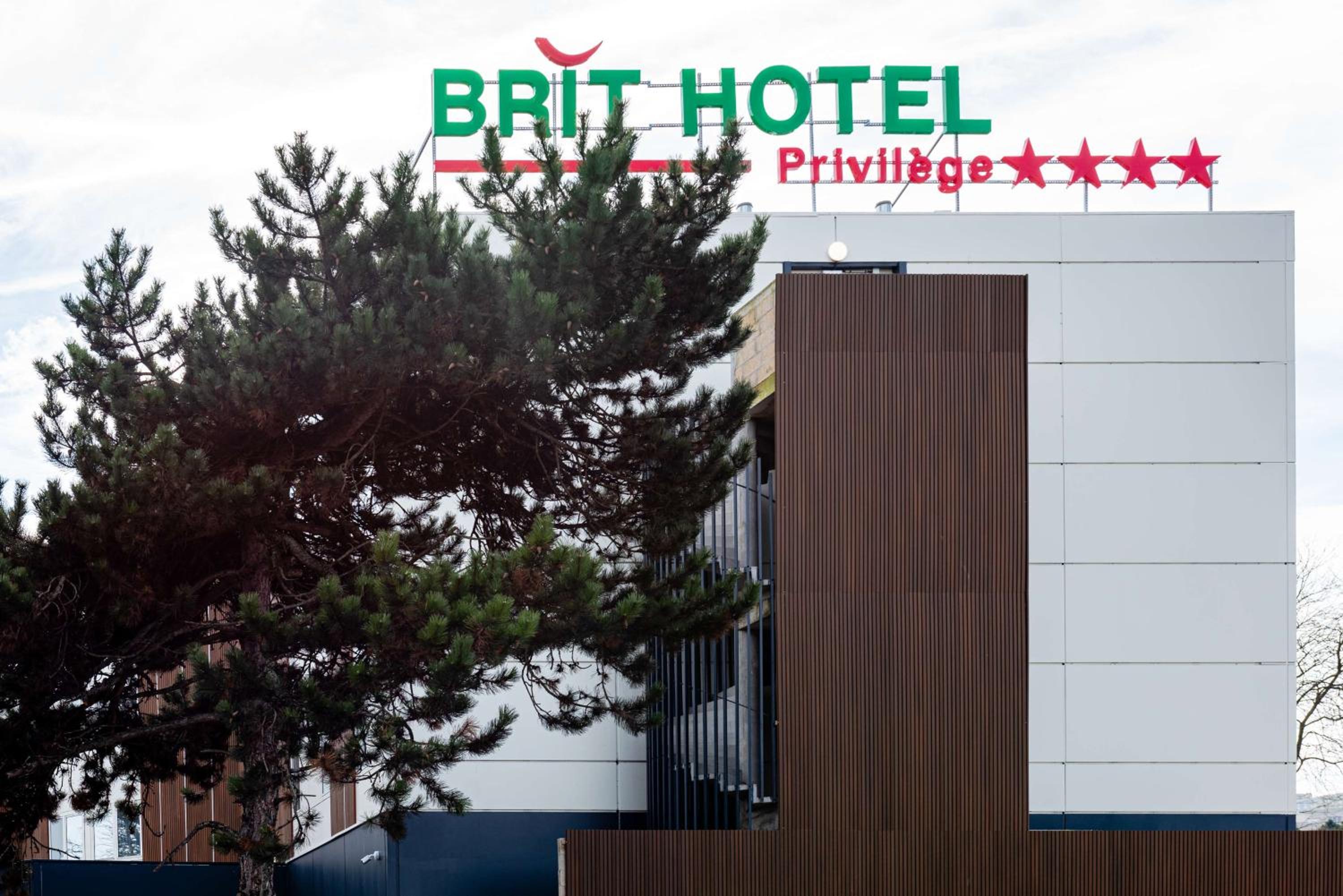 brit hotel privilege paris rosny sous bois
