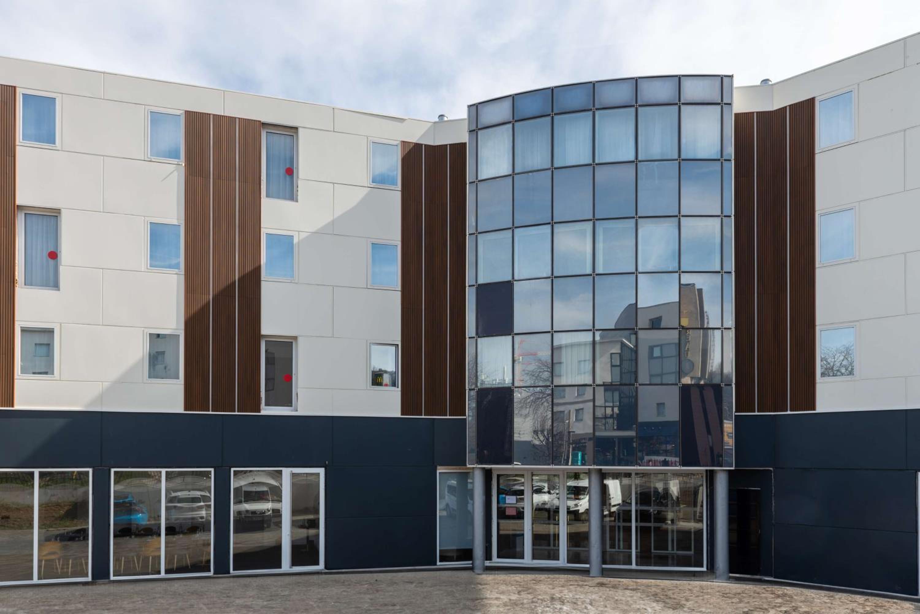 brit hotel privilege paris rosny sous bois