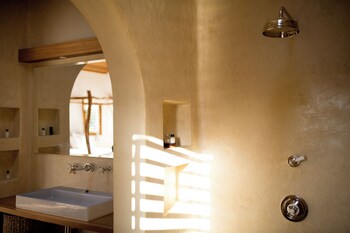 villa paz la villa group