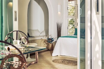 villa paz la villa group