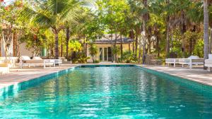 villa paz la villa group