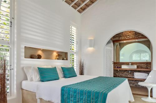 villa paz la villa group