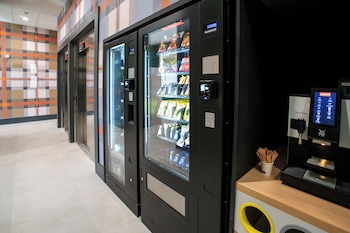 easyhotel marseille euromed