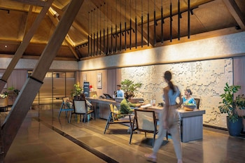 radisson resort hatgad saputara