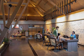 radisson resort hatgad saputara