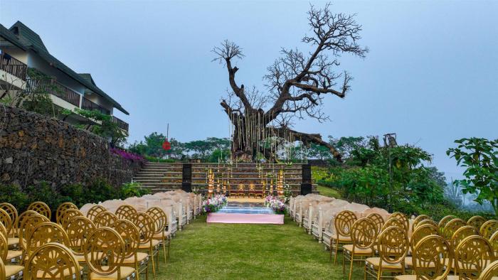 radisson resort hatgad saputara