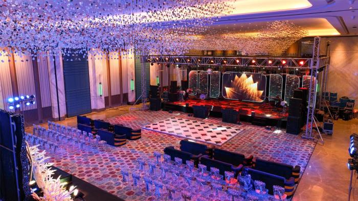 radisson resort hatgad saputara