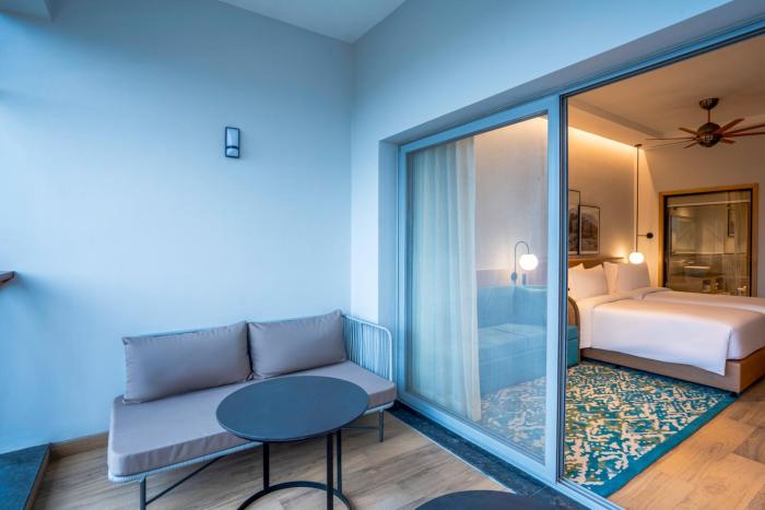 radisson resort hatgad saputara